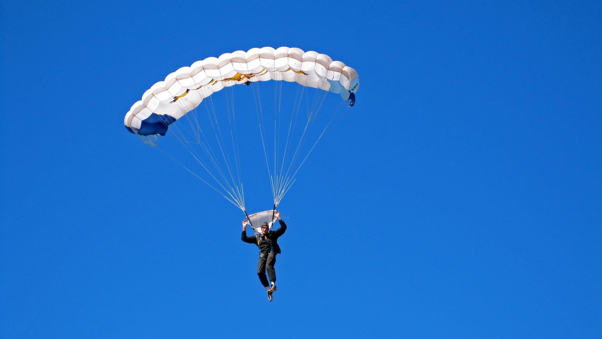 开云首页登录-关键时刻！德甲争冠战最后冲刺进入白热化，德甲榜首大战